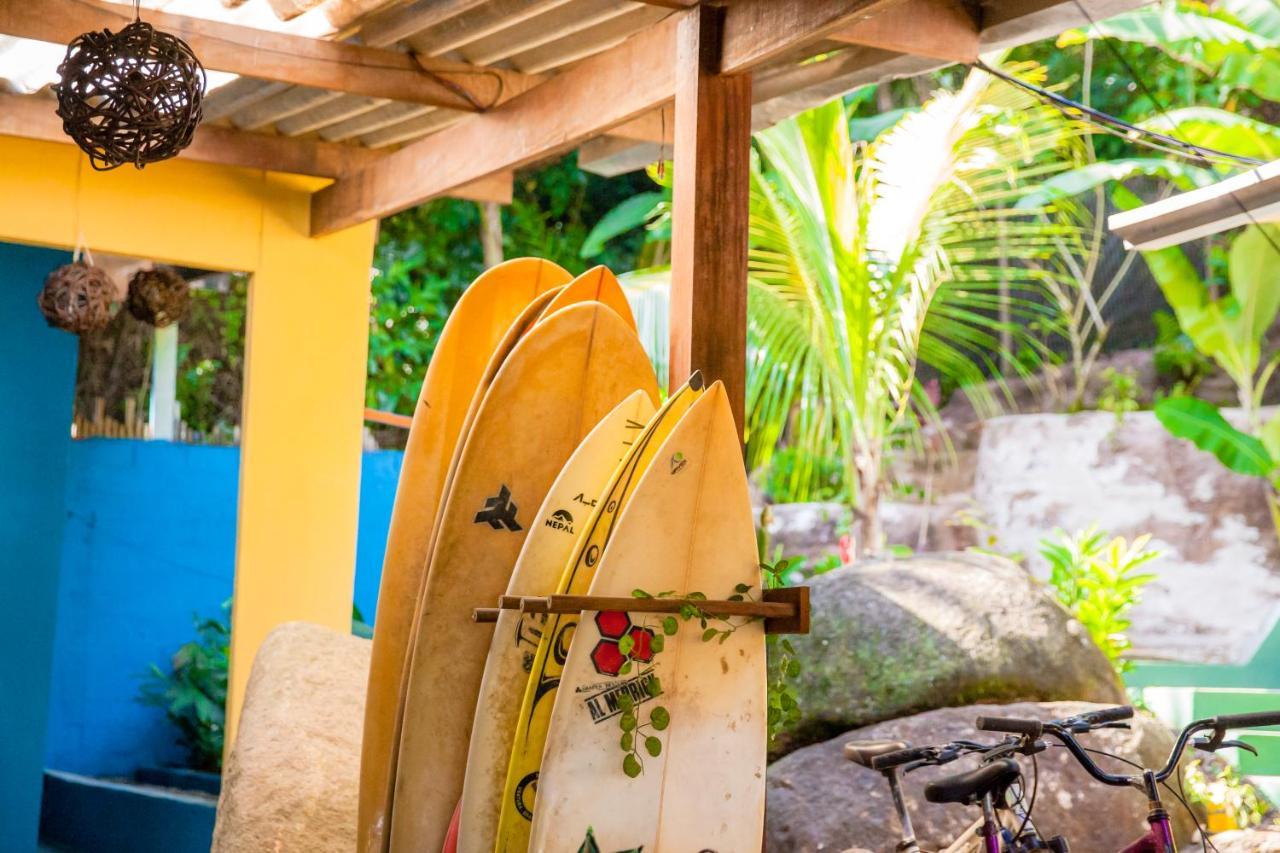 Sintonia Surf Hostel E Bar Ubatuba Bagian luar foto