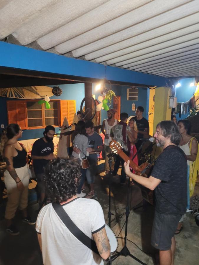 Sintonia Surf Hostel E Bar Ubatuba Bagian luar foto
