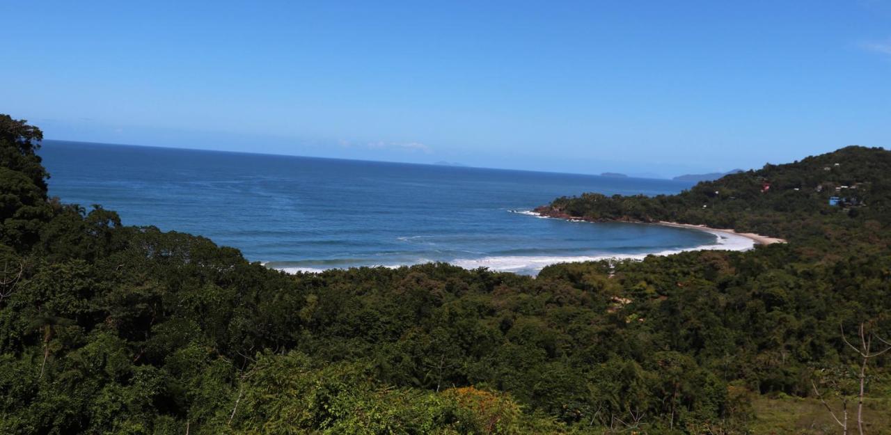 Sintonia Surf Hostel E Bar Ubatuba Bagian luar foto